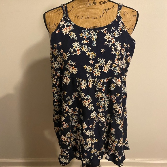 Dresses & Skirts - 💕Miss daisy boutique tank dress